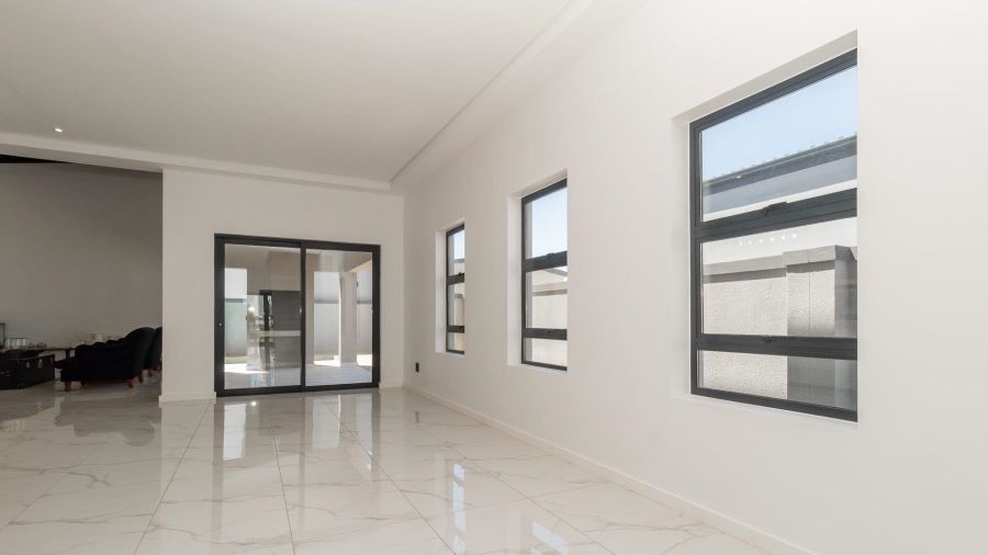 3 Bedroom Property for Sale in Sandown Western Cape